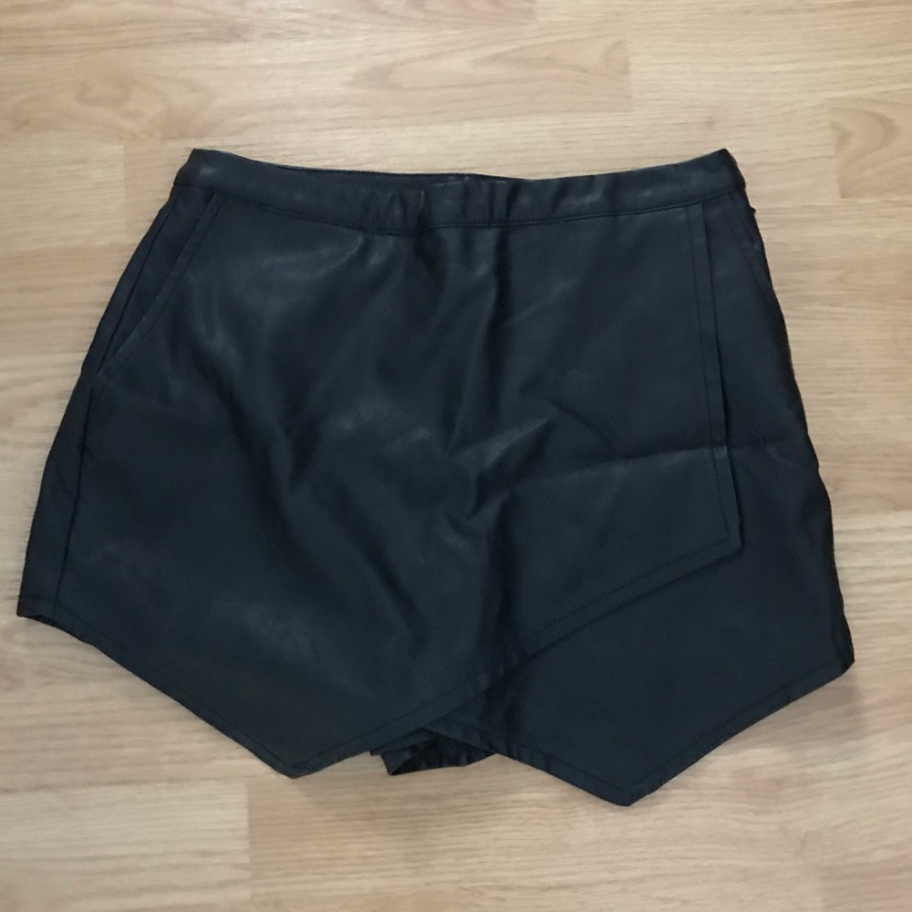 Abercrombie envelope skort